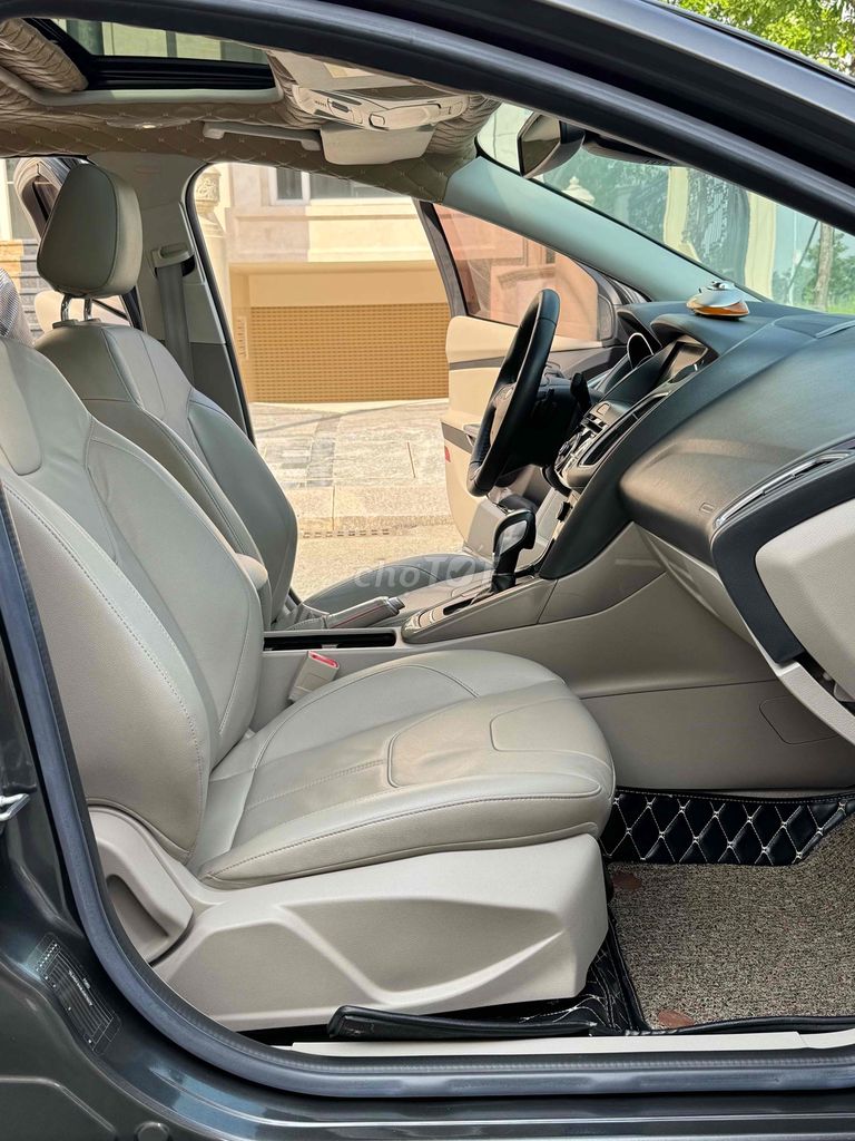 Ford Focus Titanium 2018 chạy 14.000km quá đẹp. Mua bán Ô tô tại Thành phố Thủ Đức Tp Hồ Chí Minh được đăng bởi Hoà Xe Cũ hình 12