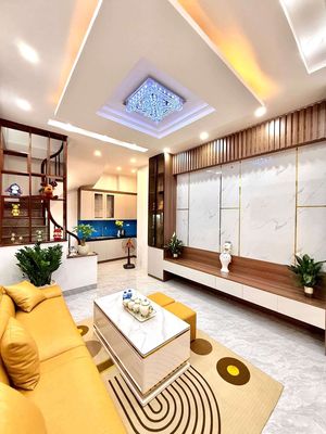 Cắt lỗ! Cầu Giấy, ngõ 3 gác thông, gần phố, thoáng, sân xe, 38.6m2*5T. Mua bán nhà ở tại Quận Cầu Giấy Hà Nội được đăng bởi Xuân Tùng