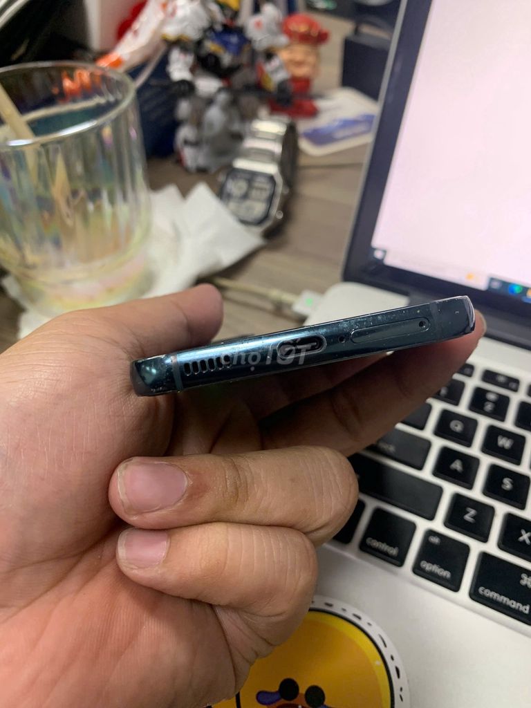 Samsung S22 Đen Đã qua sử dụng. Mua bán Điện thoại tại Quận 4 Tp Hồ Chí Minh được đăng bởi LomComStore hình 1