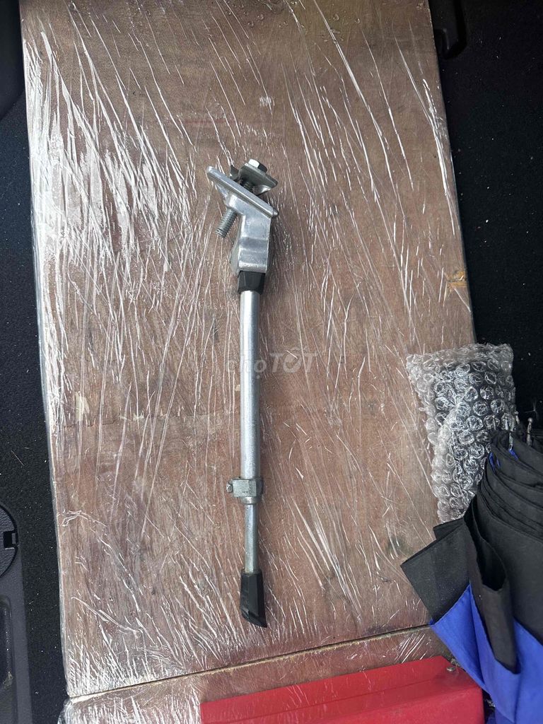 Bán chân chống xe đạp. Mua bán Đồ sưu tầm, đồ cổ tại Quận Hồng Bàng Hải Phòng được đăng bởi Pham  hình 1