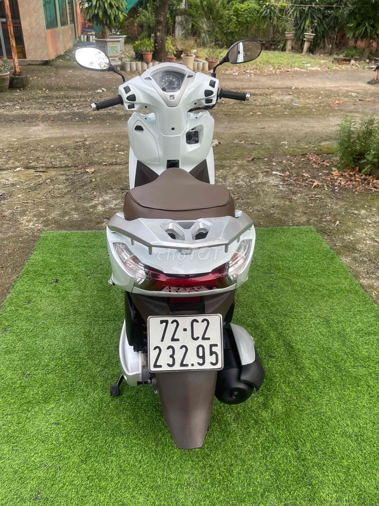 Honda Lead 2018 màu Trắng. Mua bán Xe máy tại Thị xã Phú Mỹ Bà Rịa - Vũng Tàu được đăng bởi Lê  Thanh Hải  hình 8