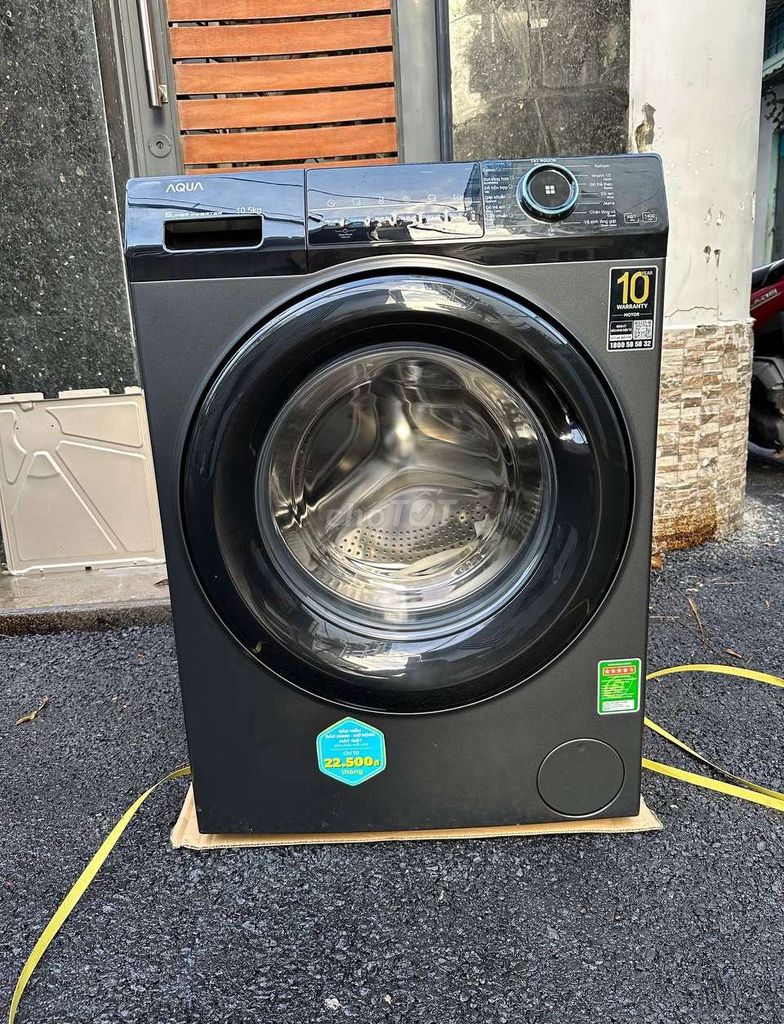 Xả kho máy giặt Aqua inverter 10.5kg . New