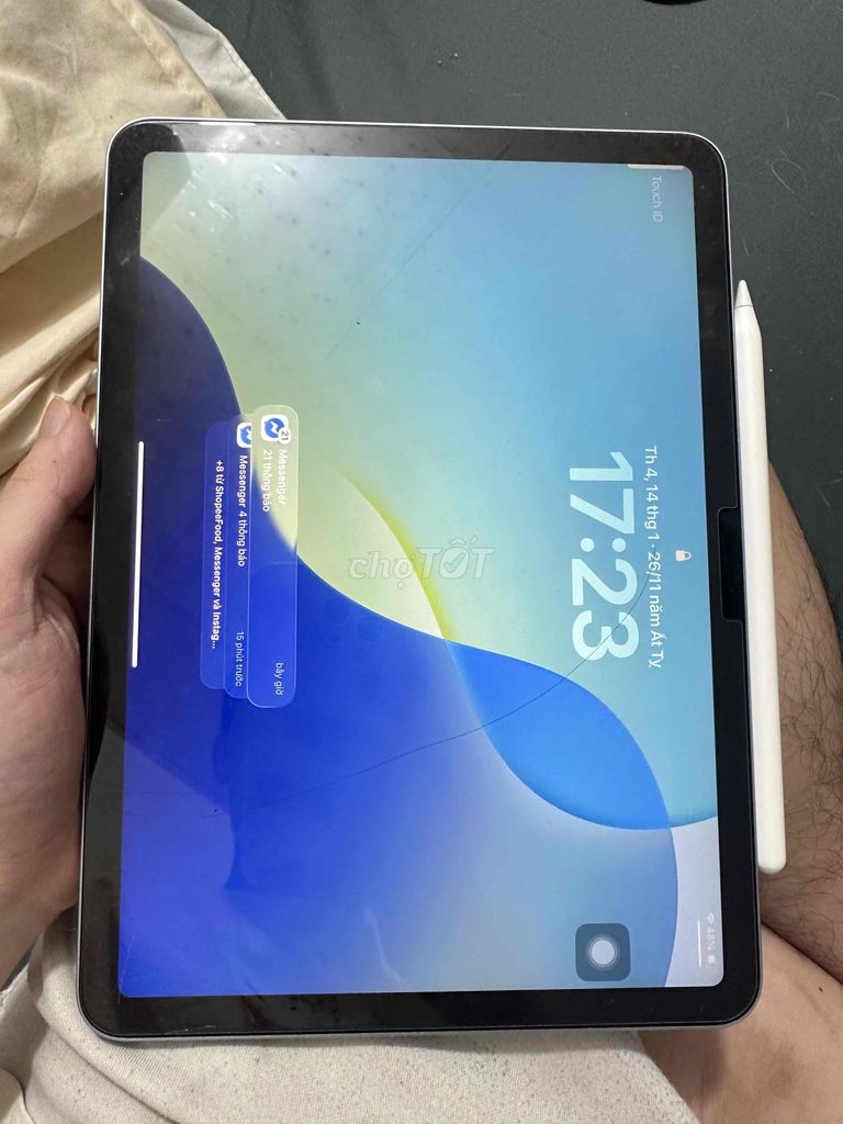 Apple iPad Air 6 Như mới kèm bút và bàn phím. Mua bán Máy tính bảng tại Quận Ngũ Hành Sơn Đà Nẵng được đăng bởi Hoàng hình 1