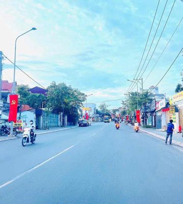 mặt tiền kinh doanh ngã 6 chùa đườngCMT8 ngang 6,3x32. Mua bán đất tại Thành phố Thủ Dầu Một Bình Dương được đăng bởi Mr Bảo