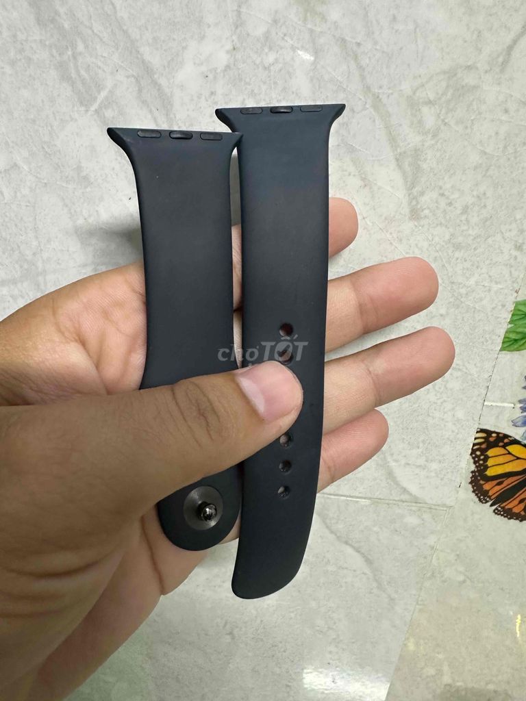 Dây đeo Apple Watch 41mm Silicon Đen. Mua bán Thiết bị đeo thông minh tại Huyện Phong Điền Cần Thơ được đăng bởi Tuấn hình 1
