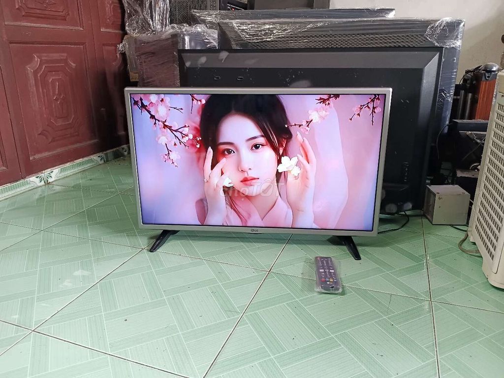 Tivi 32in Smart LG Xem YOUTOBE, Truyền hình . Mua bán Tivi, Âm thanh tại Thành phố Biên Hòa Đồng Nai được đăng bởi Điện Tử Nguyễn trung hình 1