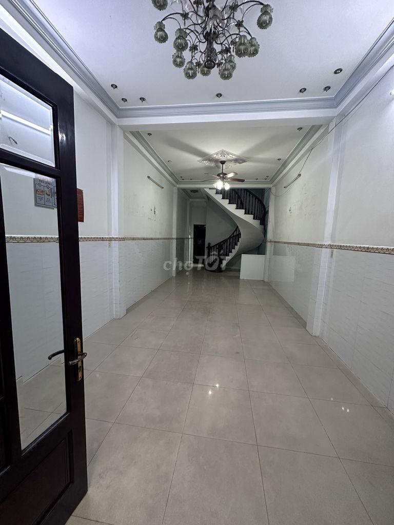 Аренда · 4 комн. · 50 м² · Quận 6, ул. Bình phú