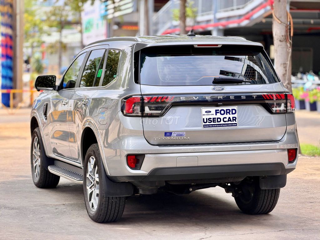 Ford Everest Titanium 2026, почти новый, один владелец