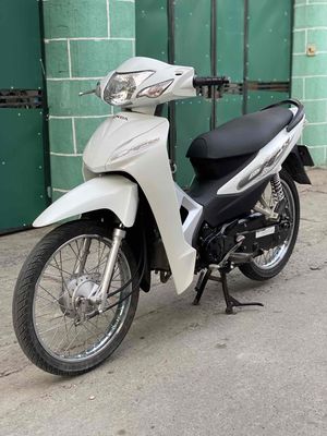 Honda Wave 110 dky 2024 mới 99%. Mua bán Xe máy tại Quận Bắc Từ Liêm Hà Nội được đăng bởi Phương Uyên