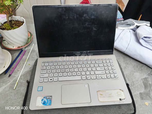 Asus Vivobook S15 X530UA i5-8250U 15.6 inch 4GB/536GB Like New. Mua bán Laptop tại Quận 5 Tp Hồ Chí Minh được đăng bởi Hội Đồ Điện Tử hình 1