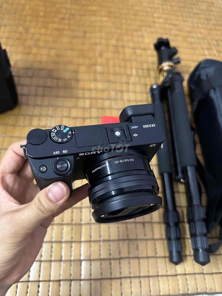 Máy ảnh Sony a6300 kèm phụ kiện. Mua bán Máy ảnh, Máy quay tại Quận Thanh Xuân Hà Nội được đăng bởi Trịnh anh tuấn hình 1