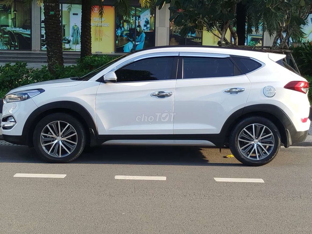 Hyundai Tucson 2016 - 103000 km. Mua bán Ô tô tại Thành phố Thủ Đức Tp Hồ Chí Minh được đăng bởi Viet hình 5