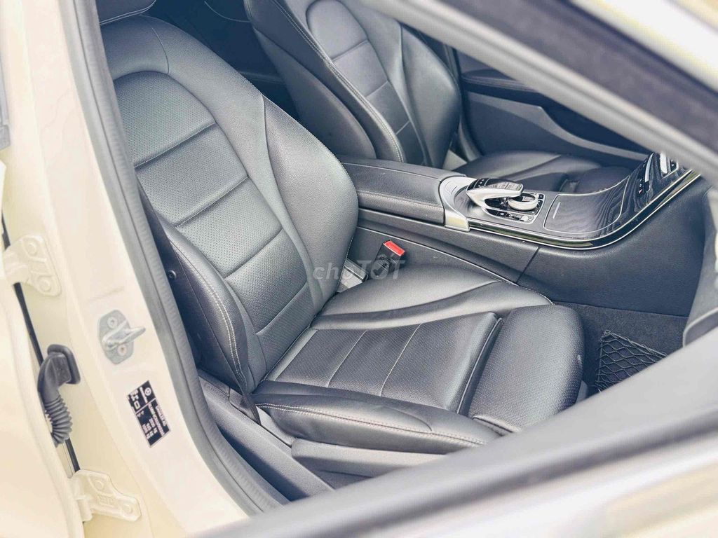 Mercedes C200 2018 Lướt 69.000 km. Mua bán Ô tô tại Quận Bình Tân Tp Hồ Chí Minh được đăng bởi Hoàng Thọ hình 8