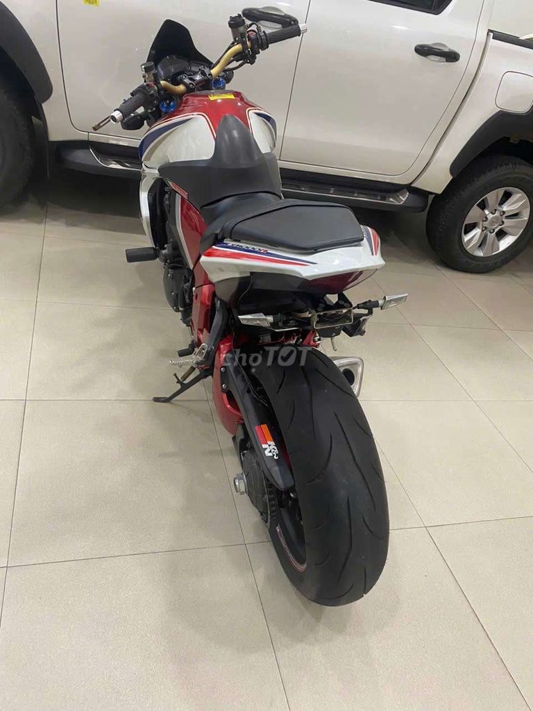 CB 1000  bản barracuda siêu hiếm. Mua bán Xe máy tại Quận Tân Phú Tp Hồ Chí Minh được đăng bởi Dương Tấn Sang hình 8