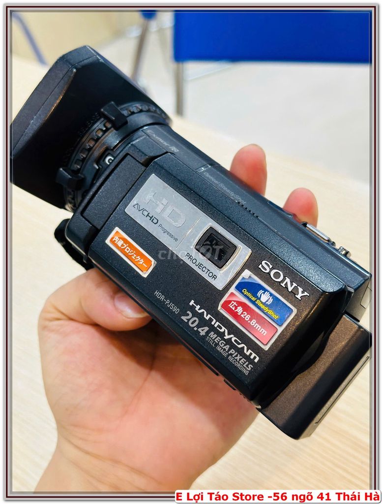 MÁY QUAY SONY PJ590V QUÁ TIỆN LỢI. Mua bán Máy ảnh, Máy quay tại Quận Đống Đa Hà Nội được đăng bởi Nguyễn Tiến Lợi hình 1