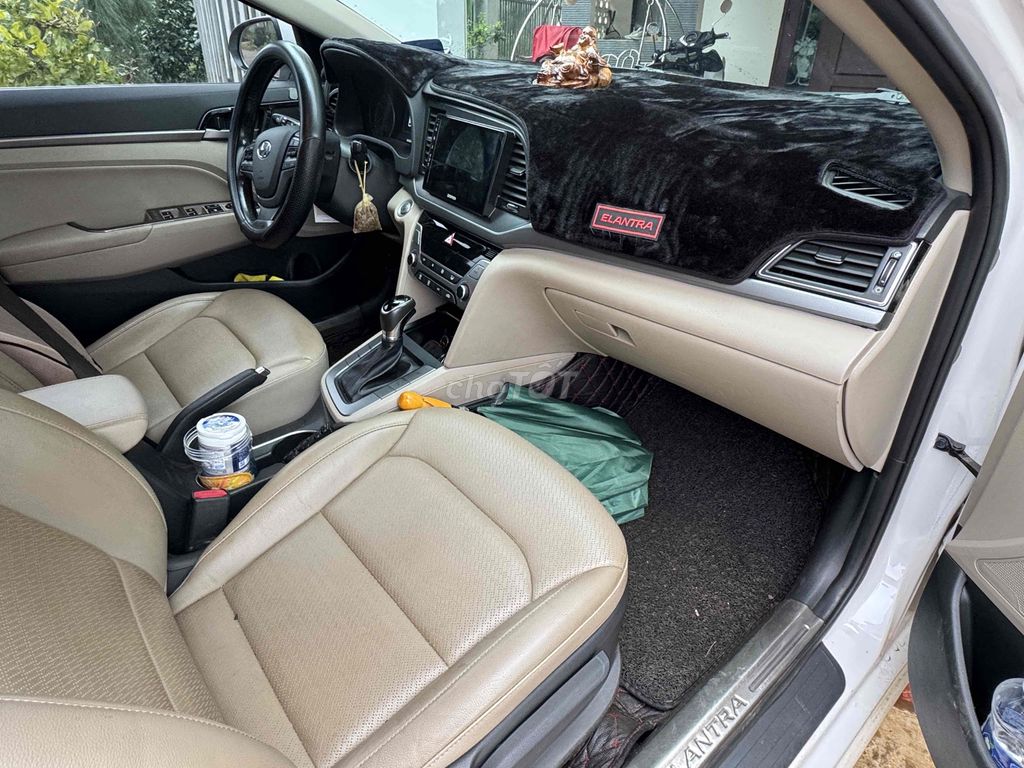 Hyundai Elantra 2018 2.0 AT 82000 km. Mua bán Ô tô tại Huyện Chư Prông Gia Lai được đăng bởi Tên chưa cung cấp hình 3