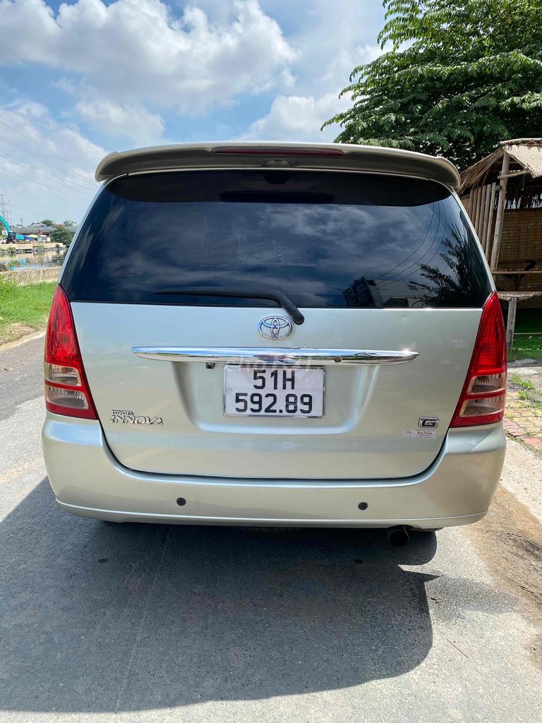 Toyota Innova 2007 G - 170.000 km  