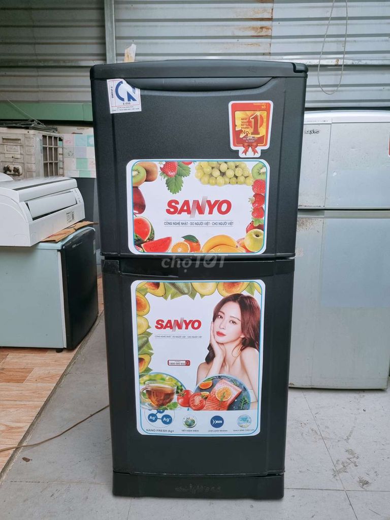 Tủ lạnh SANYO 125 lít  . Không đóng tuyết