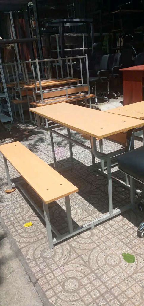 bàn ghế học sinh. Mua bán Đồ dùng văn phòng tại Quận Tân Phú Tp Hồ Chí Minh được đăng bởi Bùi Hiền hình 1