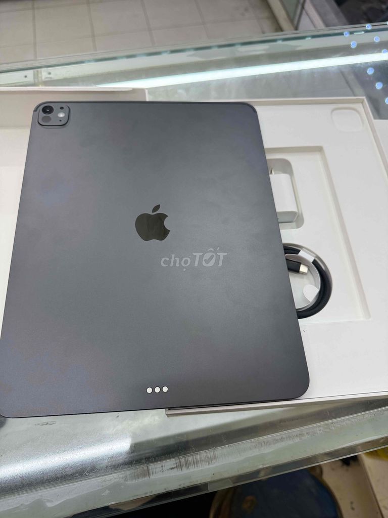Apple iPad Pro M5 13inch 256GB  fullbox bh T2/2027. Mua bán Máy tính bảng tại Quận Đống Đa Hà Nội được đăng bởi Dung hình 1