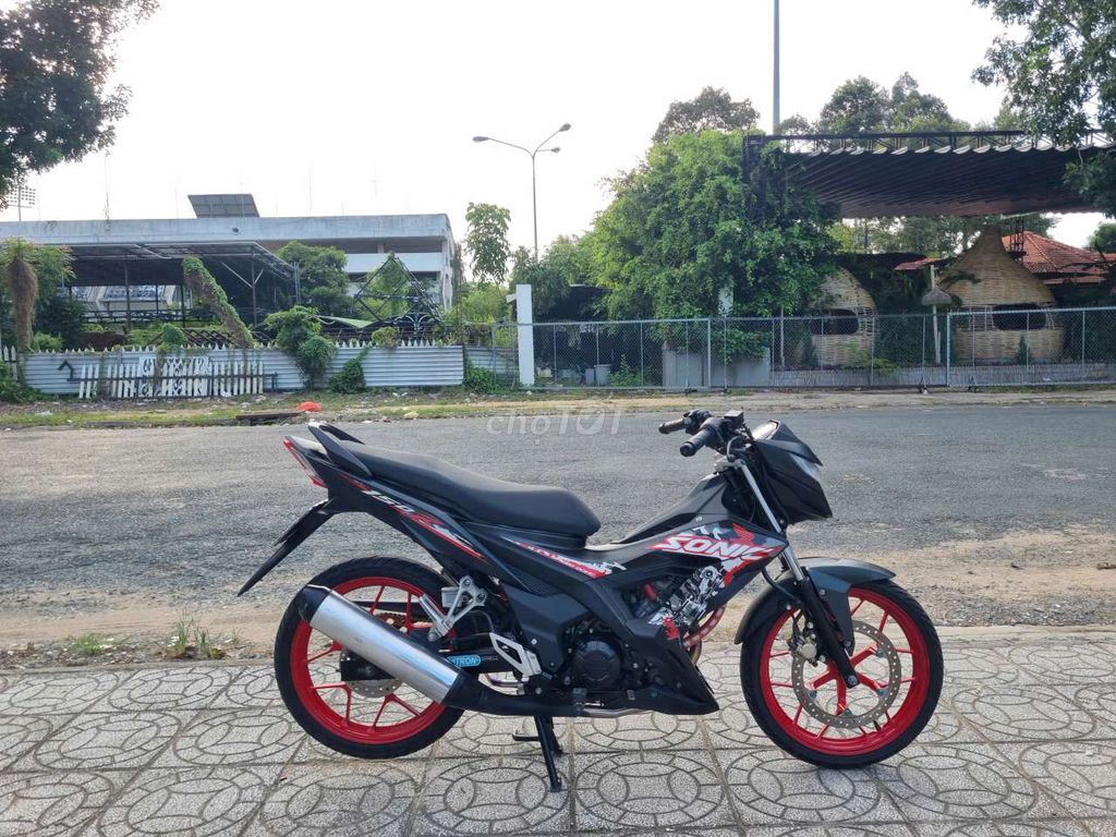 Honda Sonic Đen Đỏ Đã sử dụng. Mua bán Xe máy tại Thành phố Cao Lãnh Đồng Tháp được đăng bởi Vinh Quang  hình 2