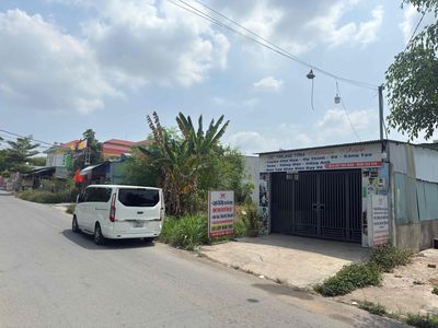 Cần bán đất mặt tiền Thân Nhân Trung  giá thương lượng. Mua bán đất tại Thành phố Biên Hòa Đồng Nai được đăng bởi Thanh Phong
