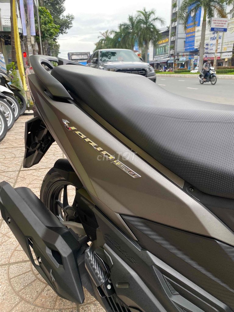 Vario 150 2017 vàng cát chuẩn zin 3000 km✅. Mua bán Xe máy tại Quận Ninh Kiều Cần Thơ được đăng bởi Hiếu Xe máy Tân Liên Hưng 2 hình 5