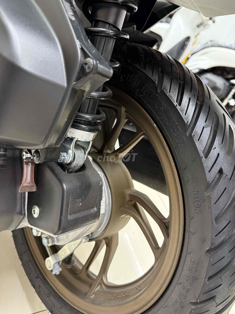 Vario 125 siêu lướt  1 ngàn km cần sang nhượng. Mua bán Xe máy tại Quận Thanh Khê Đà Nẵng được đăng bởi THẾ MẪN CHUYÊN XE LƯỚT CÓ BÁN TRẢ GÓP  hình 11