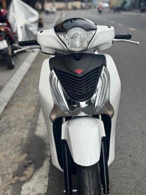 Honda SH125i Trắng Tự động. Mua bán Xe máy tại Thành phố Huế Thừa Thiên Huế được đăng bởi DVCĐ Toàn Thắng