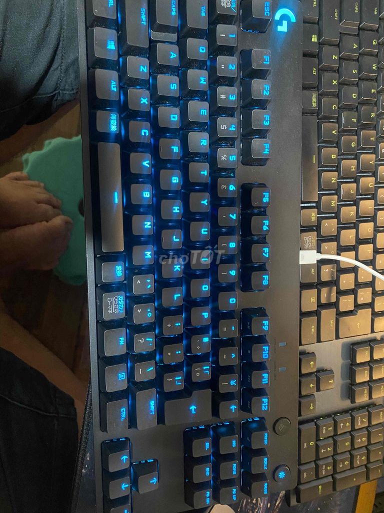 Bàn phím cơ Logitech PRO Đen. Mua bán Phụ kiện (Màn hình, Chuột...) tại Huyện Trà Ôn Vĩnh Long được đăng bởi maximura hình 1
