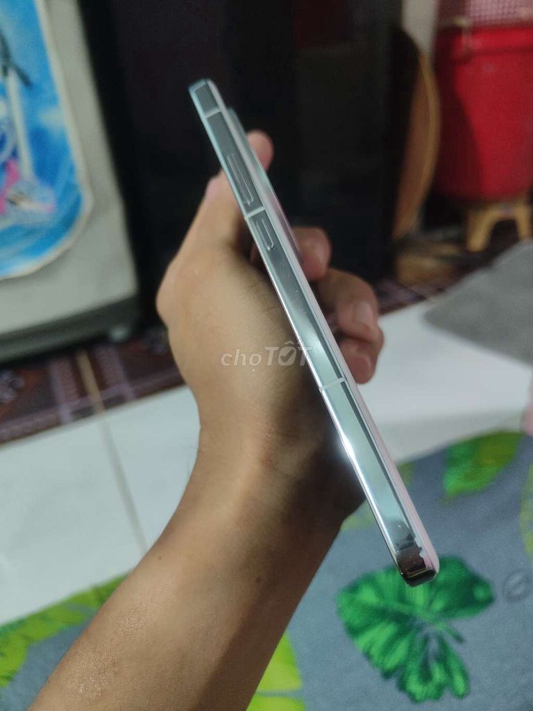 iQOO 13 BMW 12GB/256GB Trắng zin đẹp có gl. Mua bán Điện thoại tại Quận 12 Tp Hồ Chí Minh được đăng bởi Thành Phát hình 1