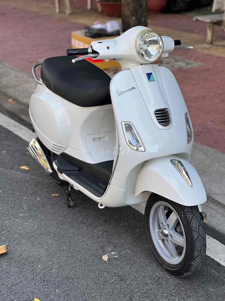 Vespa Lx 125 3vie Bstp chính chủ.. Mua bán Xe máy tại Huyện Bình Chánh Tp Hồ Chí Minh được đăng bởi Huy hình 1