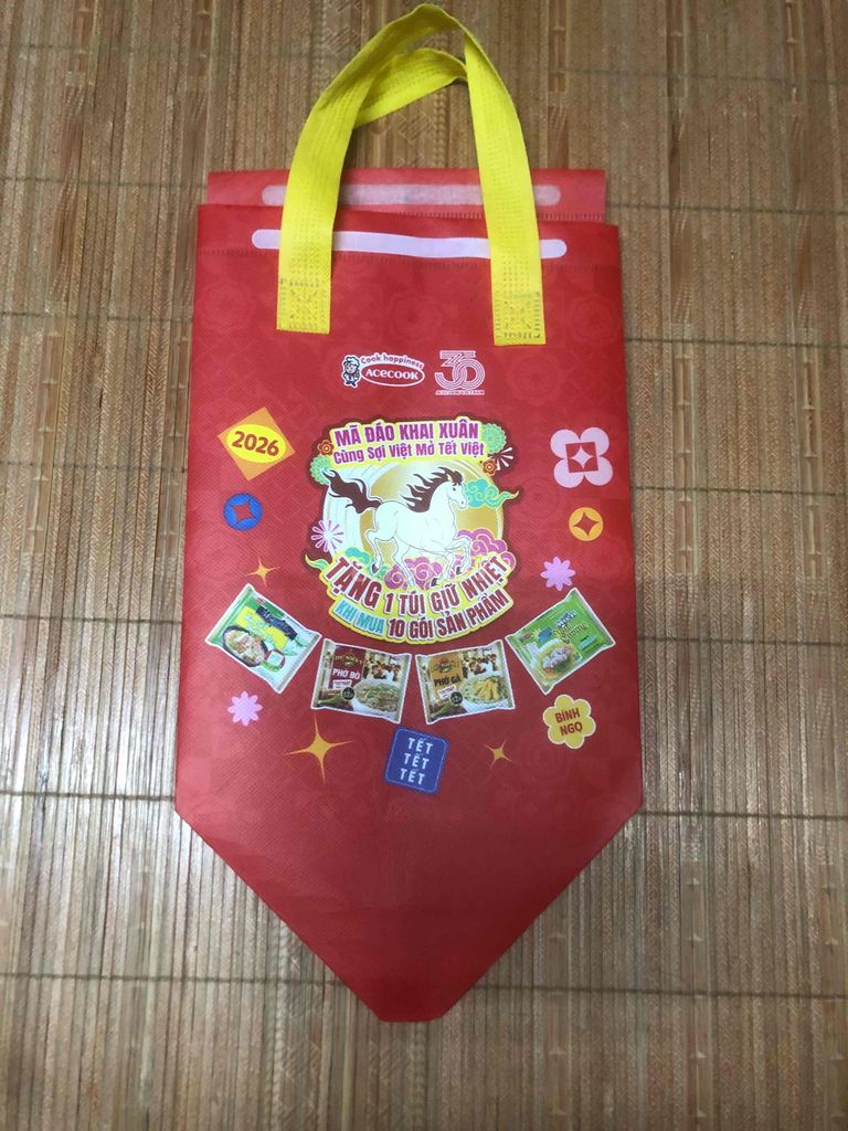 Túi giữ nhiệt Acecook Đỏ Vải không dệt. Mua bán Dụng cụ nhà bếp tại Quận Đống Đa Hà Nội được đăng bởi Mai Phương hình 1