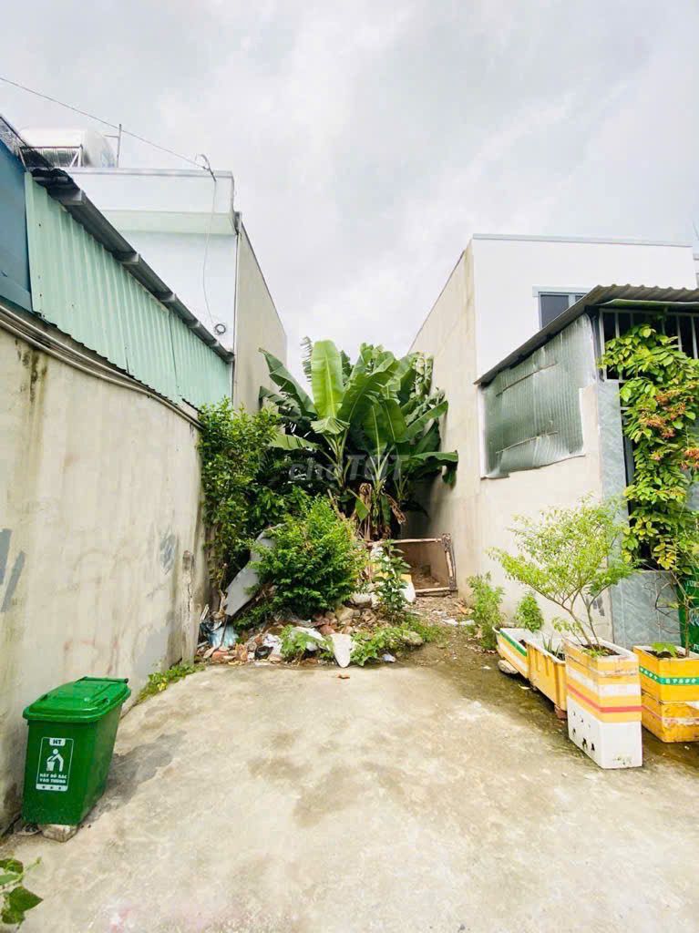 BÁN ĐẤT HÀ HUY GIÁP THẠNH LỘC GẦN 80M2 HẺM XE HƠI
