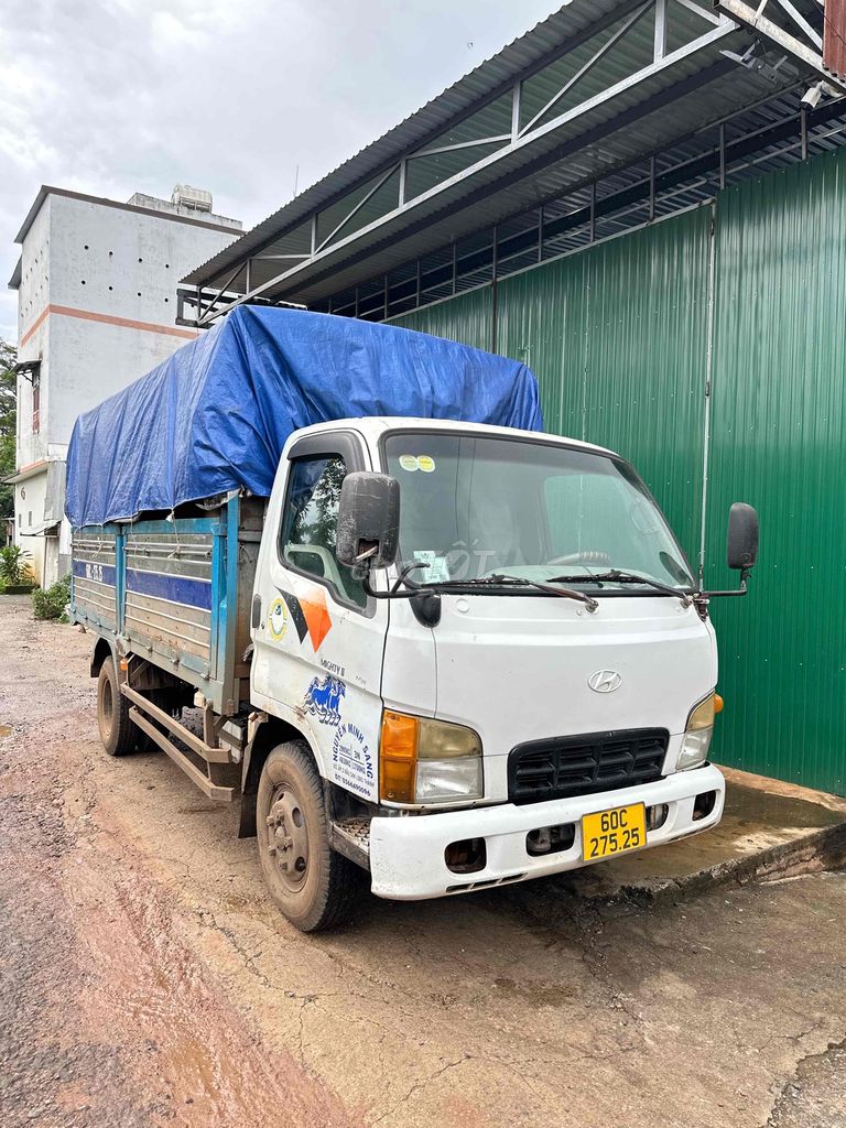 HYUNDAI hd65 đời 2000. Mua bán Xe tải, xe ben tại Thành phố Buôn Ma Thuột Đắk Lắk được đăng bởi Tran Hung hình 3