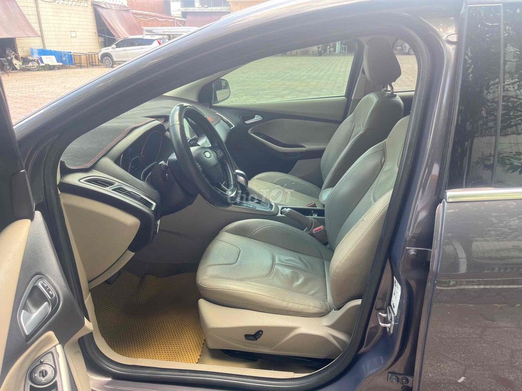 Bán Ford Focus Ecoboot Titatium (full) 2017. Mua bán Ô tô tại Quận Ninh Kiều Cần Thơ được đăng bởi Nguyễn Hòa Auto hình 8