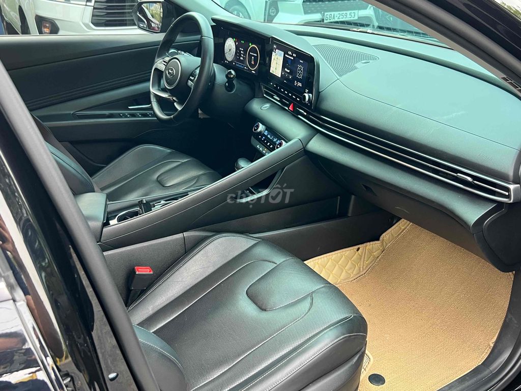 Hyundai Elantra 2023 1.6 AT Đặc biệt - 555Tr. Mua bán Ô tô tại Quận Ninh Kiều Cần Thơ được đăng bởi Chuyên Mua Bán Ô Tô Qua Sử Dụng Carpla Cần Thơ hình 9