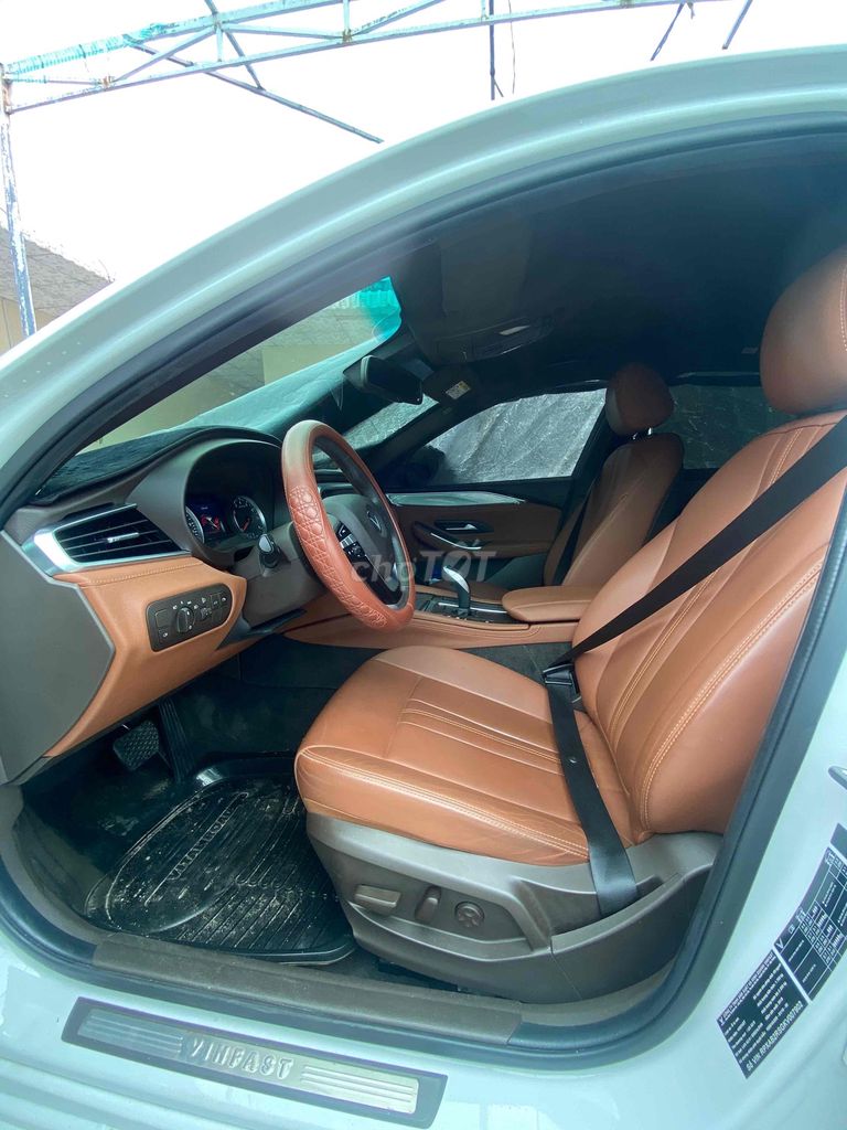 VinFast Lux A2.0 2020 Premium 2.0 AT - 10005 km. Mua bán Ô tô tại Thành phố Tây Ninh Tây Ninh được đăng bởi Nguyễn Nguyễn hình 7