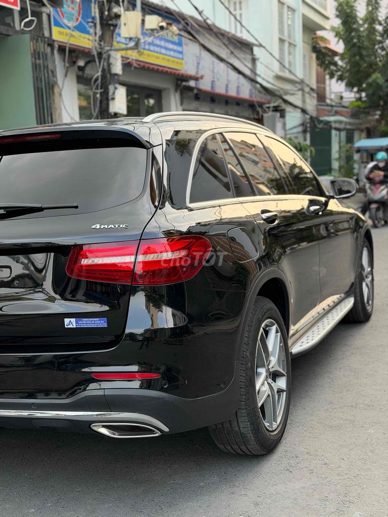 Mercedes-Benz GLC300 2019 Form mới Đen 78000 km. Mua bán Ô tô tại Quận 7 Tp Hồ Chí Minh được đăng bởi Thông Sport  hình 4