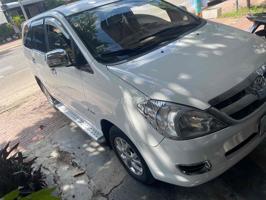 Toyota Innova 2008 G - 199 km