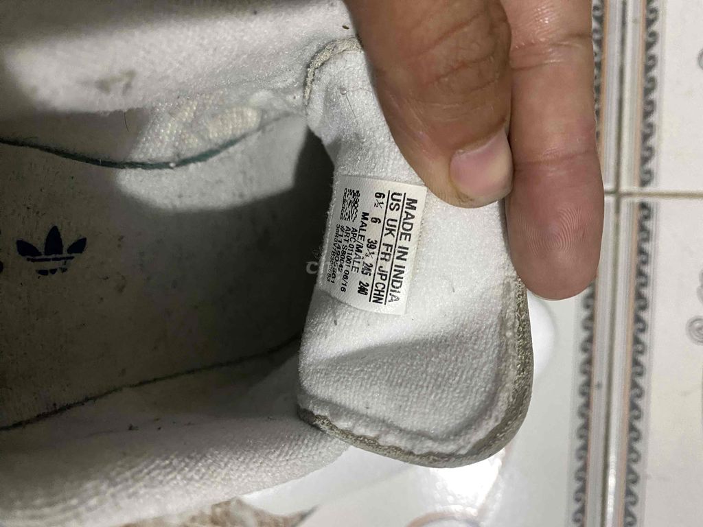 giầy adidas ấn độ s39. Mua bán Giày dép tại Quận Hoàng Mai Hà Nội được đăng bởi Thuỷ Quái hình 4