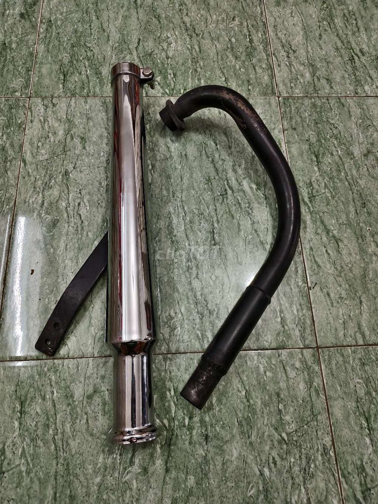 Triumph ( Pô + Đèn xi nhan + Dè sau ). Mua bán Phụ tùng xe tại Quận 6 Tp Hồ Chí Minh được đăng bởi Đức  hình 2