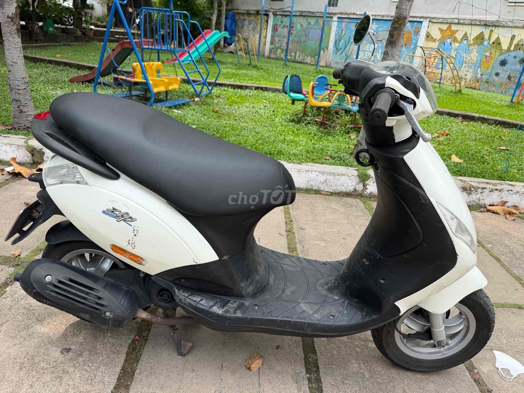 Мягкая машина Piaggio Zip 2015
