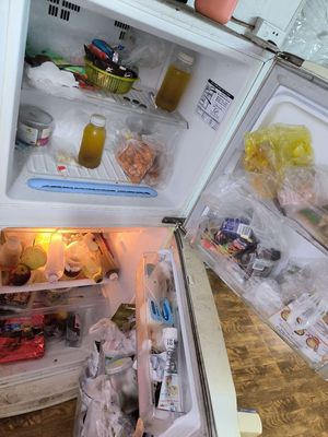 Tủ lạnh LG 180lít nhà đang sử dụng như hình