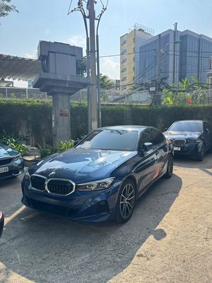 BMW 320i Sport Line 2023 Xanh