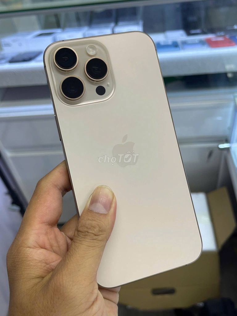 Apple iPhone 16 Pro Max 256GB Vàng iOS 18. Mua bán Điện thoại tại Quận 1 Tp Hồ Chí Minh được đăng bởi Hội Đồ Điện Tử hình 1