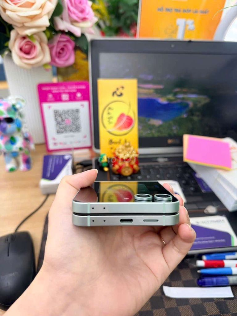 Samsung Galaxy Z Flip 6 Xanh bạc hà. Mua bán Điện thoại tại Quận Gò Vấp Tp Hồ Chí Minh được đăng bởi Minh phương hình 1