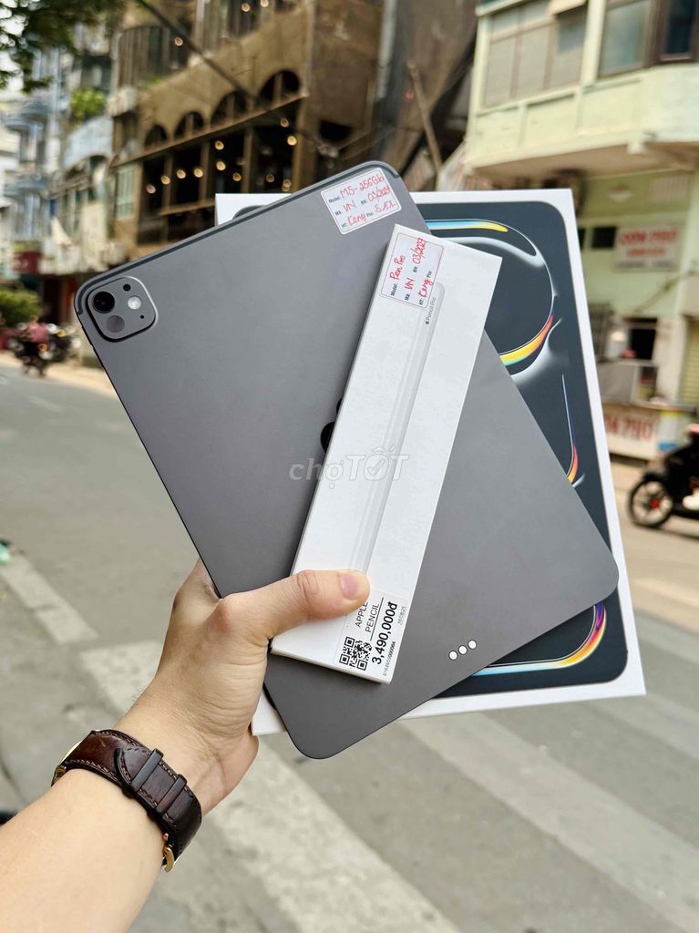 iPad Pro M5 11inch 256GB Đen VN/A Fullbox như mới. Mua bán Máy tính bảng tại Quận Đống Đa Hà Nội được đăng bởi Lâm Bảo Tuyên hình 1