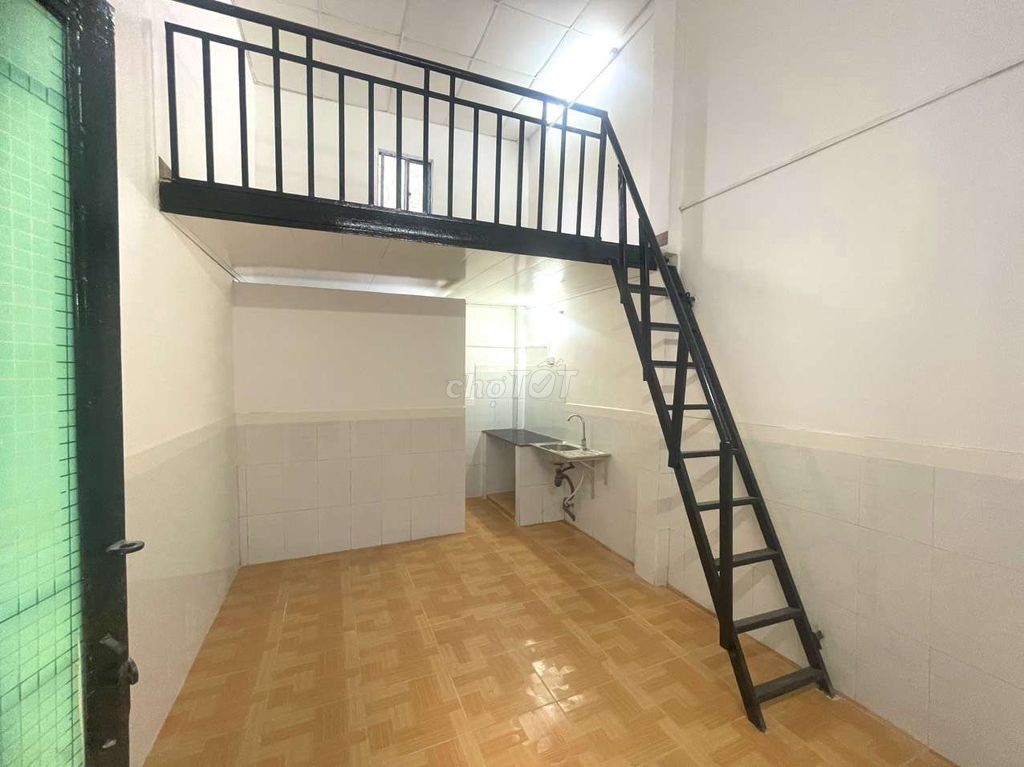 phòng trọ Đi Bộ ĐH UTH rộng 30m2 sinh viên giá rẻ