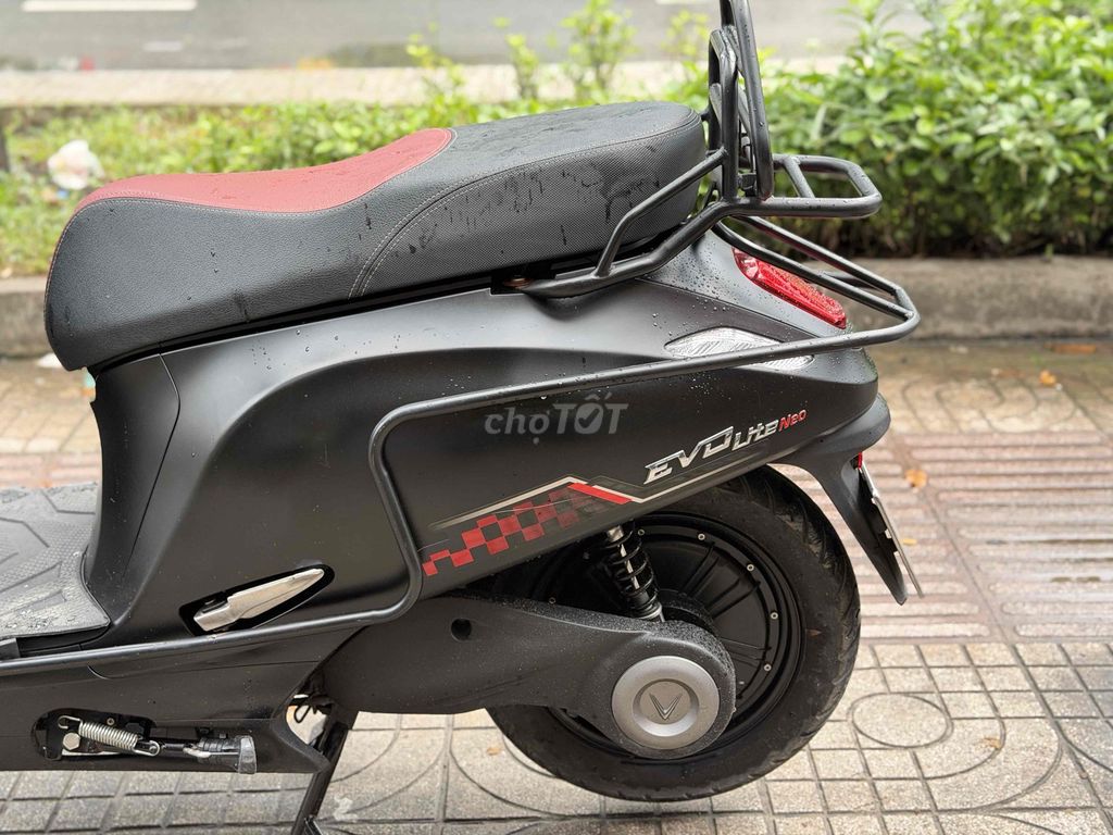 Электроскутер VinFast Evo Neo, хошиминские номера, я хозяин